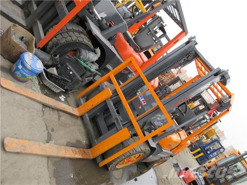 TCM FD 30 Carretillas diesel