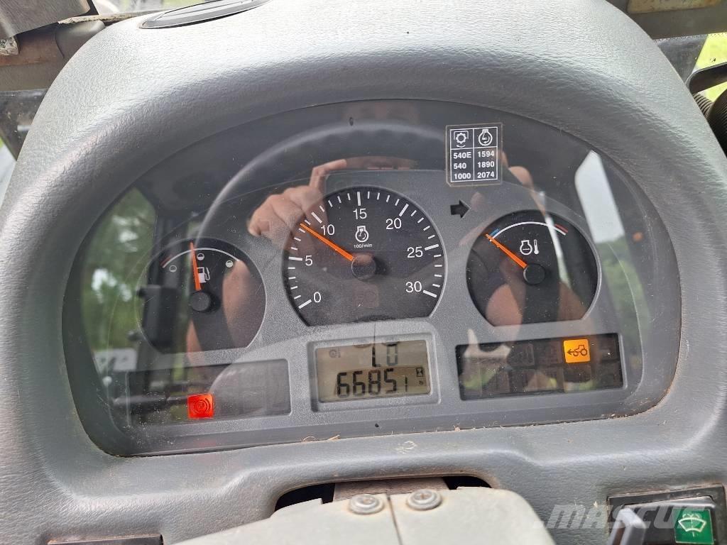 Valtra A 95 Tractores
