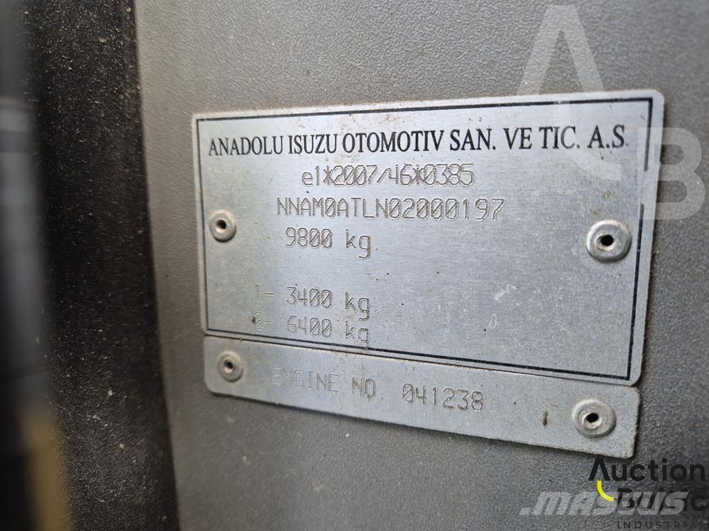 Isuzu NOVO Otras furgonetas