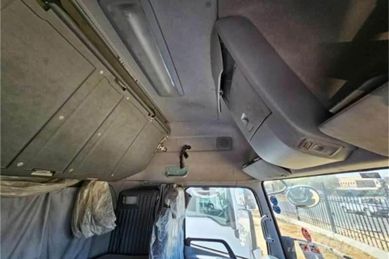 UD TRUCKS QUON Otros camiones