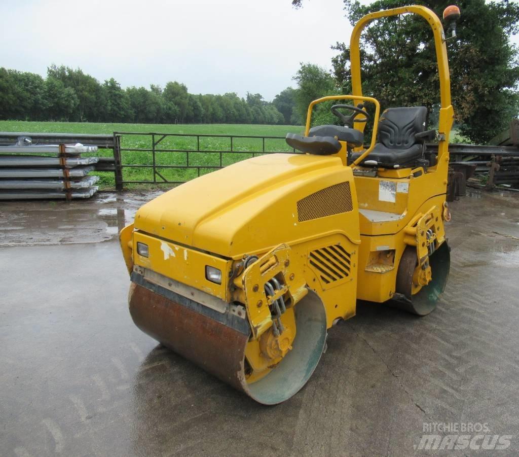 Bomag BW 120 AD-4 Rodillos de doble tambor