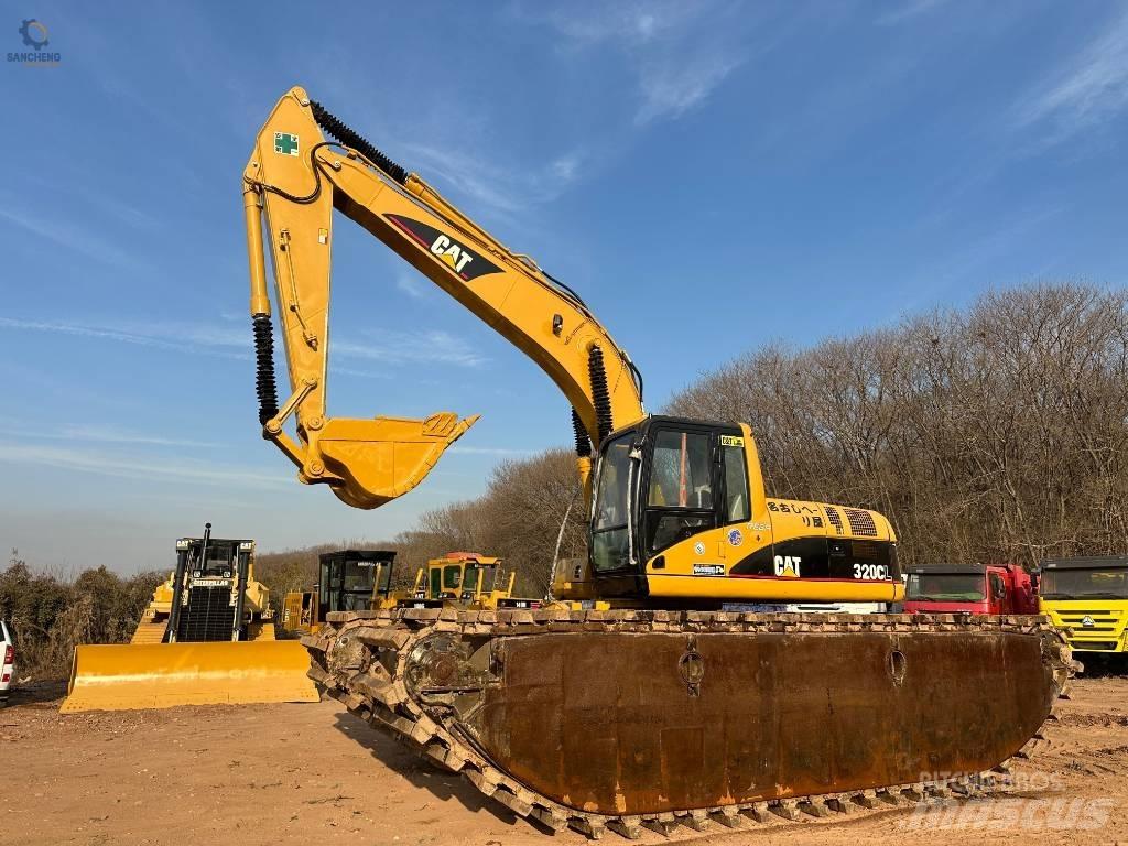 CAT 320 C L Excavadoras anfibio