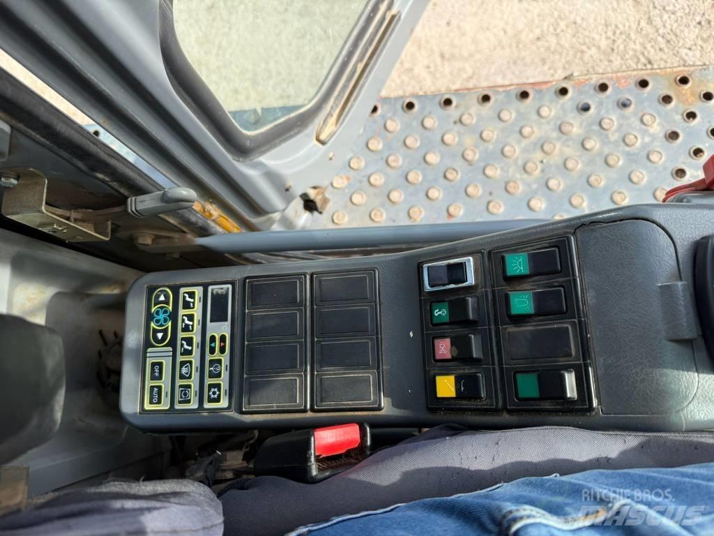 Volvo EC 360 B LC Excavadoras de cadenas