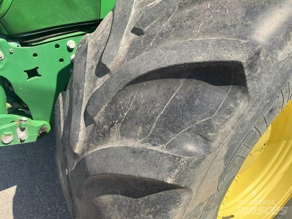 John Deere 6210R Tractores