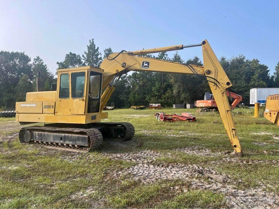 John Deere 690 B Excavadoras de cadenas