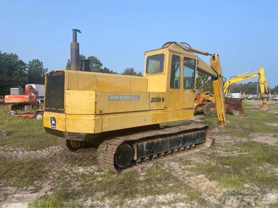 John Deere 690 B Excavadoras de cadenas
