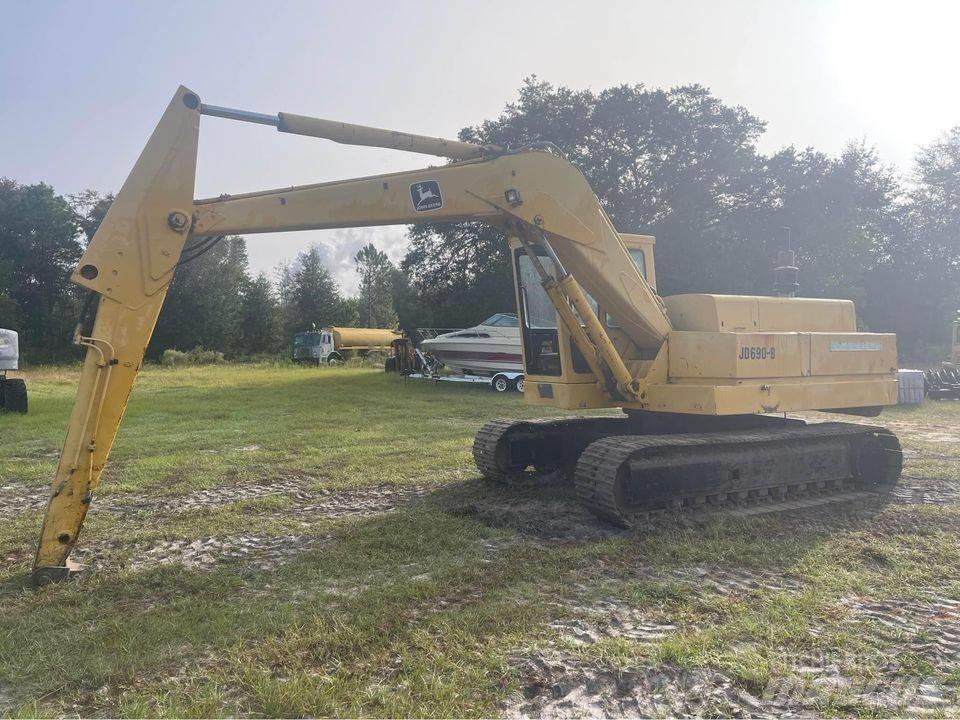 John Deere 690 B Excavadoras de cadenas