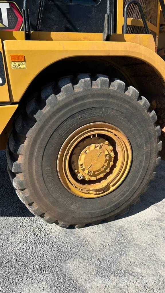 CAT 730 - 04A Dúmpers articulados