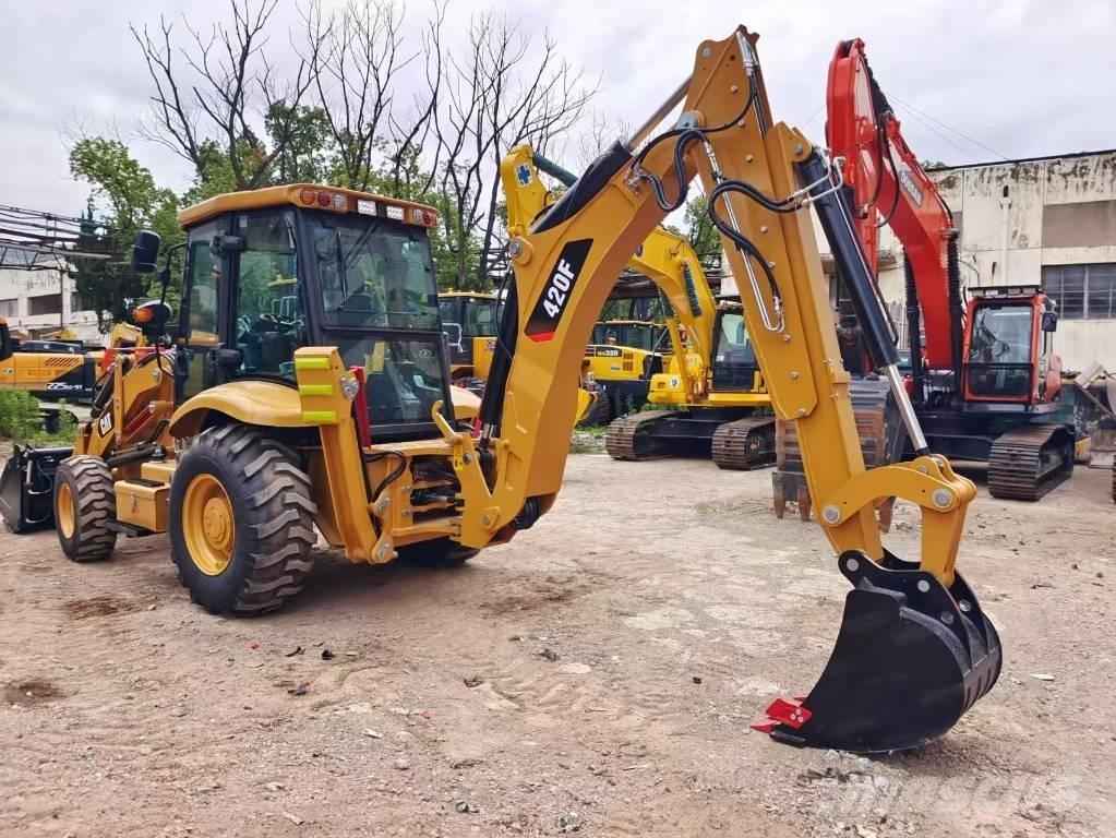 CAT 420 F Retrocargadoras