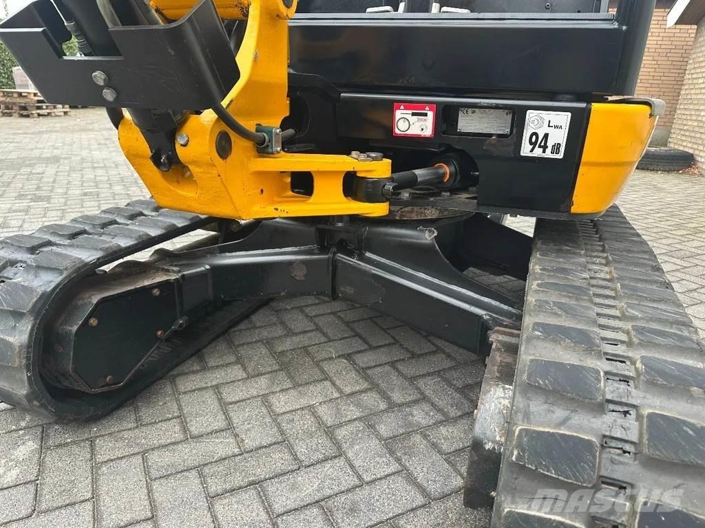 JCB 8026 CTS Mini excavadoras < 7t