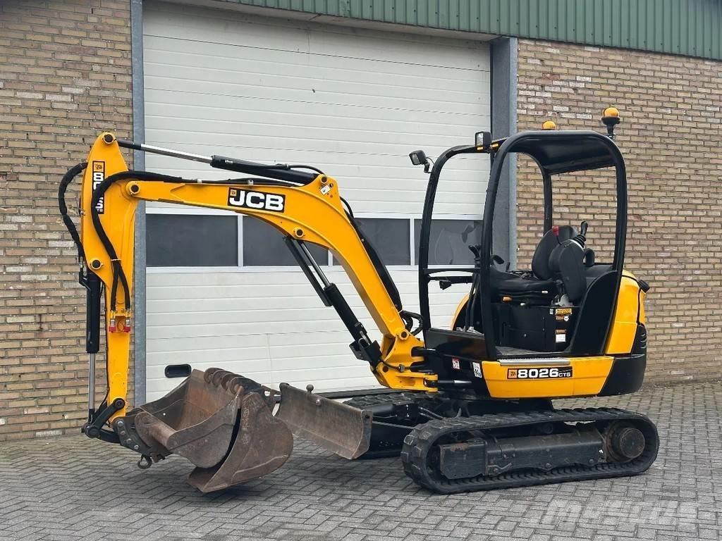 JCB 8026 CTS Mini excavadoras < 7t