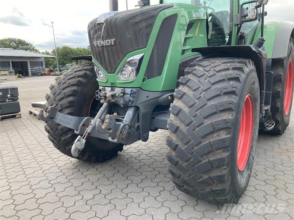 Fendt 824 Vario S4 Tractores