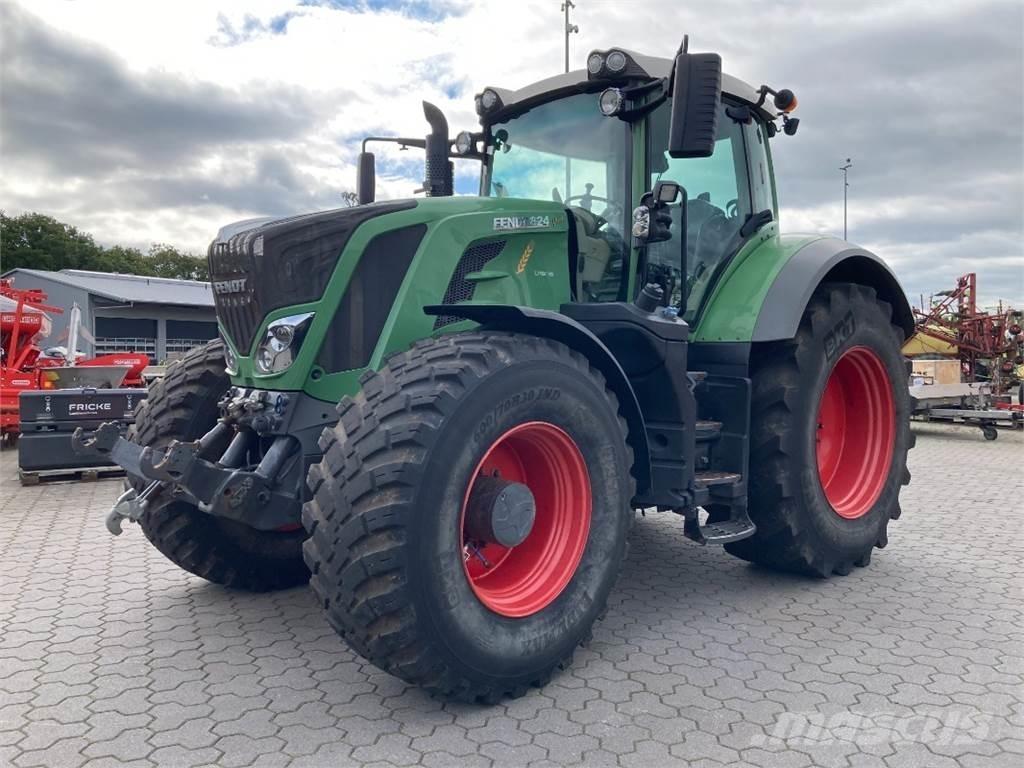 Fendt 824 Vario S4 Tractores