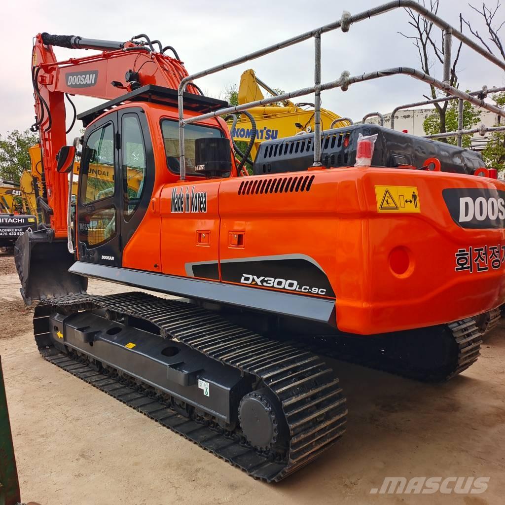 Doosan DX 300 Excavadoras de cadenas