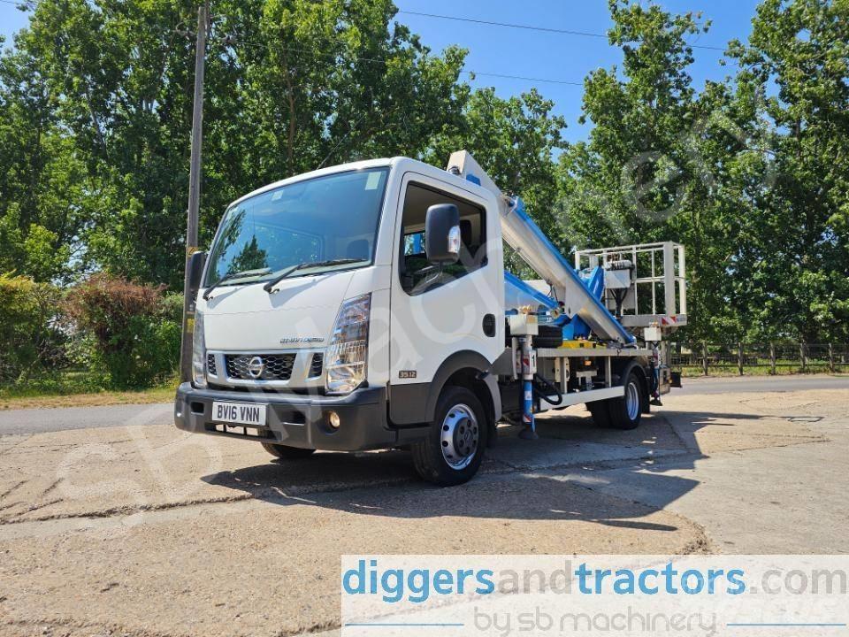 Nissan NT400 Plataformas sobre camión