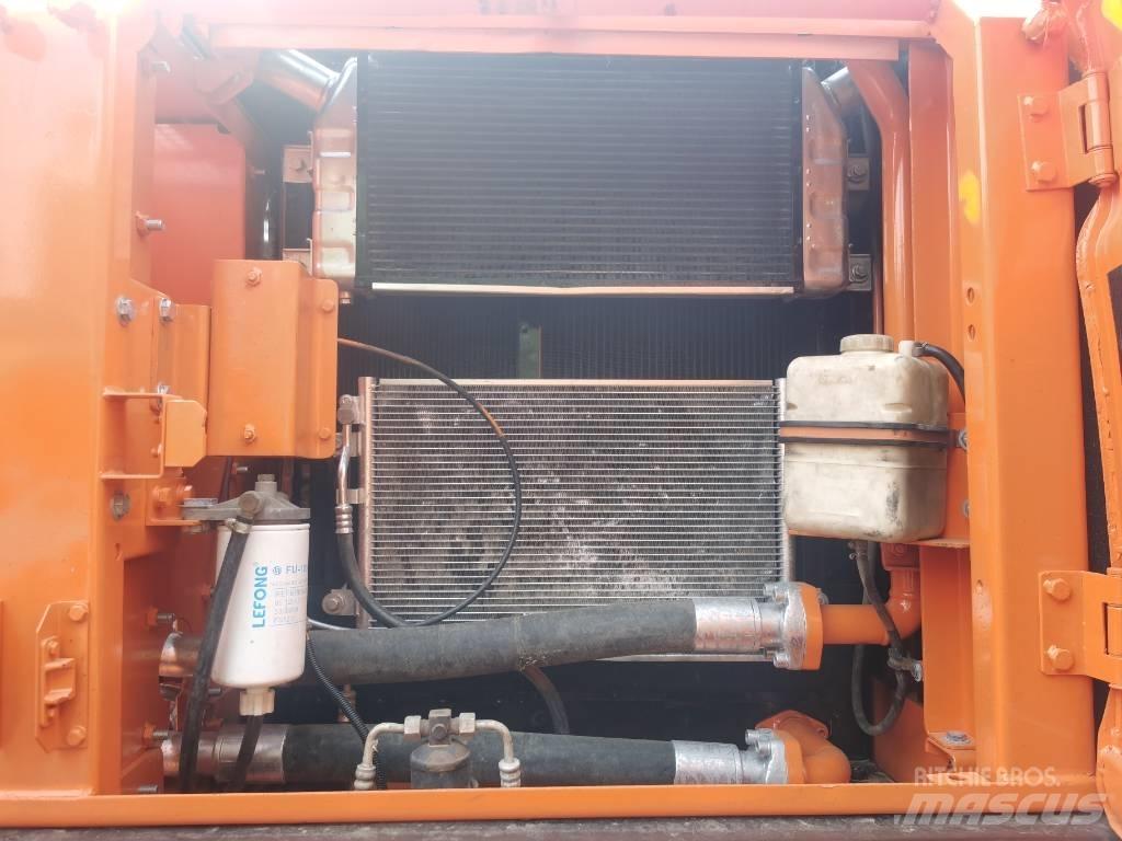 Doosan DX 225 LC Excavadoras de cadenas