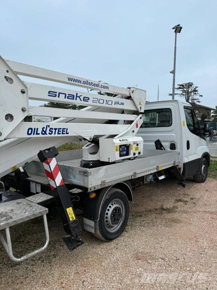 Oil & Steel 20.10 Plus Plataformas sobre camión