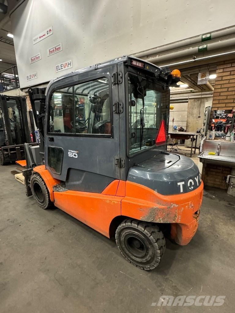 Toyota 8FBMT50 Carretillas de horquilla eléctrica