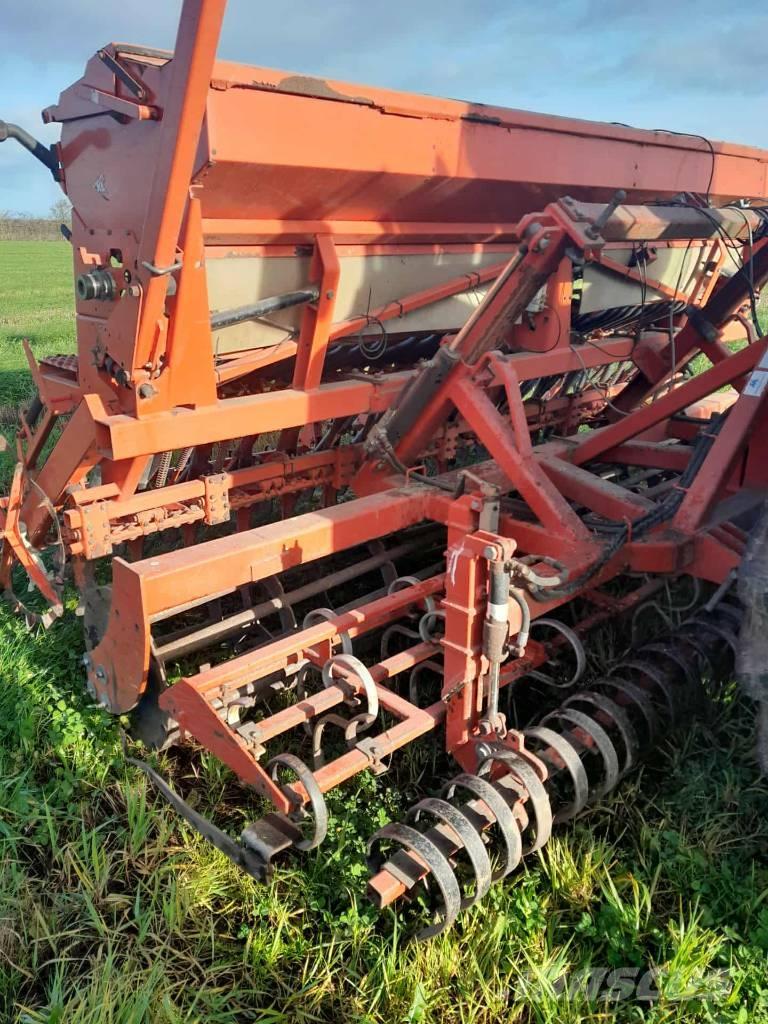 Kuhn Integra 4000 Sembradoras combinadas