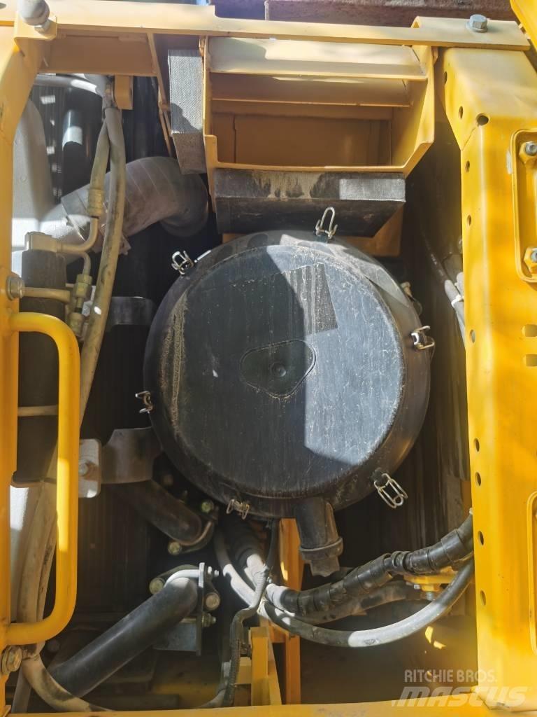 Komatsu PC 460-8 Excavadoras de cadenas