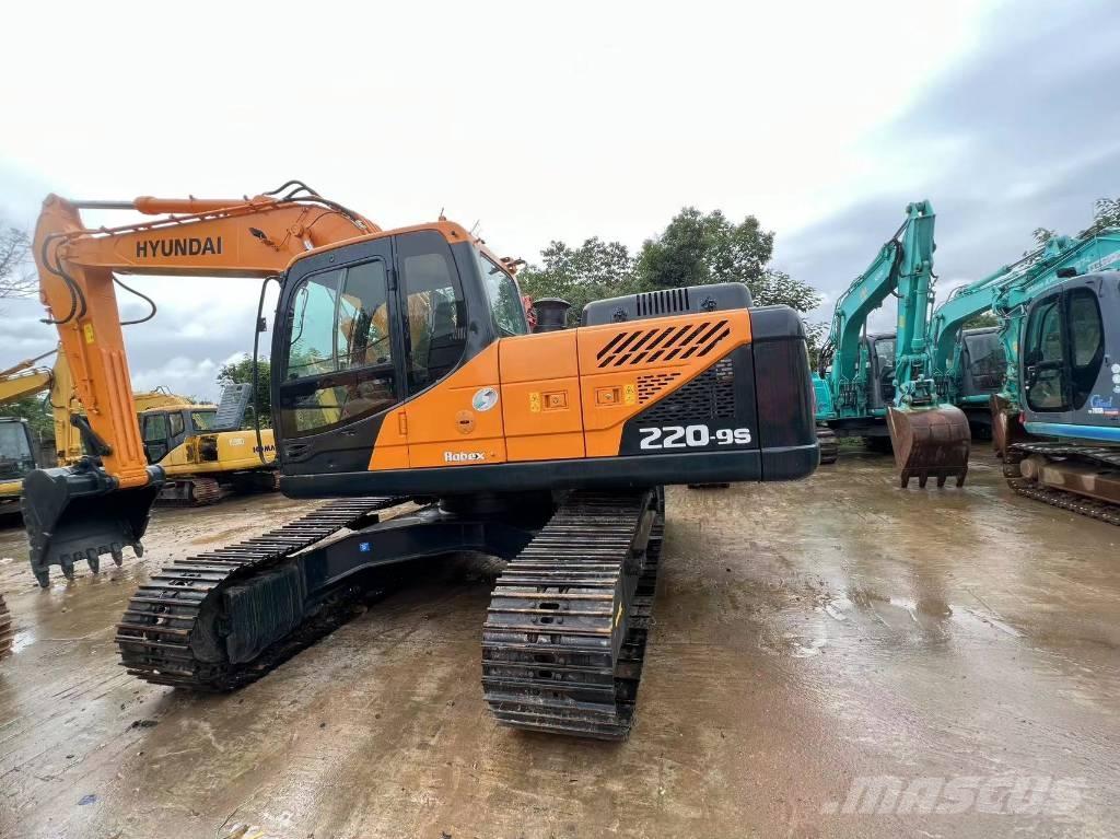 Hyundai 220 LC-9S Excavadoras de cadenas