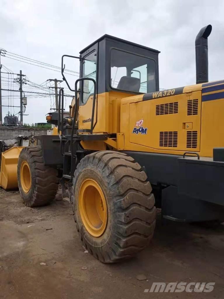 Komatsu WA 320-3 Cargadoras sobre ruedas