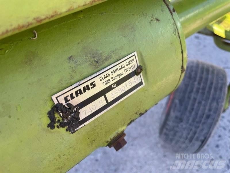 CLAAS 740 S Rastrillos y henificadores