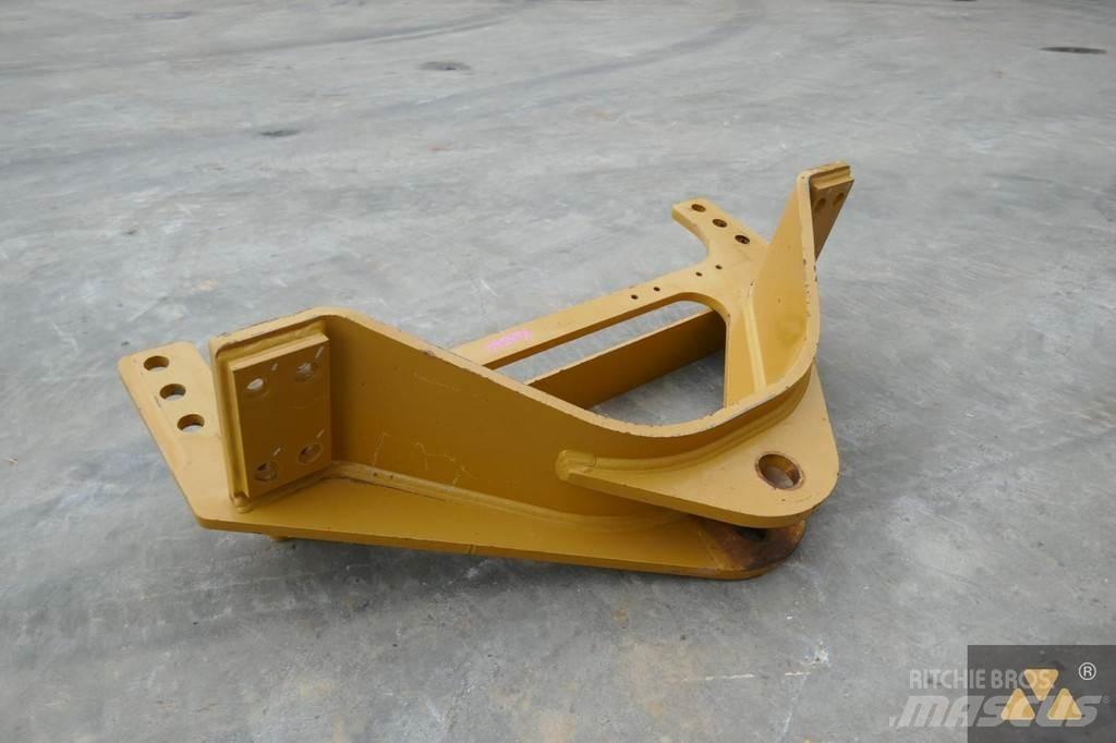 CAT 140M3 Drawbar Transporte - Otros