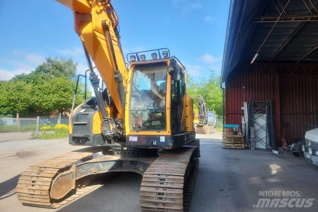 Hyundai HX 235 LCR Excavadoras de cadenas