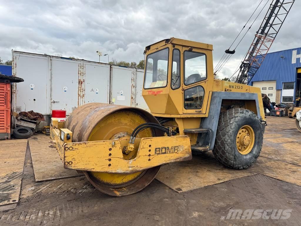 Bomag BW 213 D Rodillos de un solo tambor