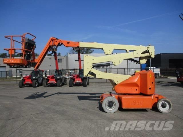 JLG E400 AJPN (817) Plataforma elevadora autopropulsada