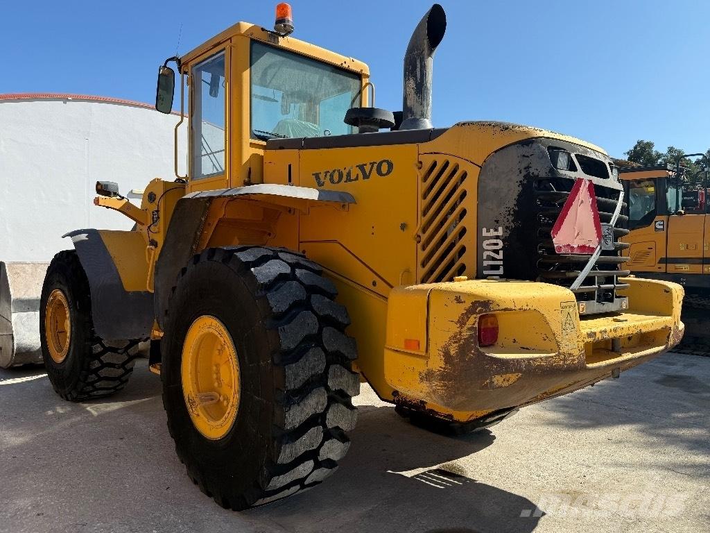 Volvo L 120 E Cargadoras sobre ruedas