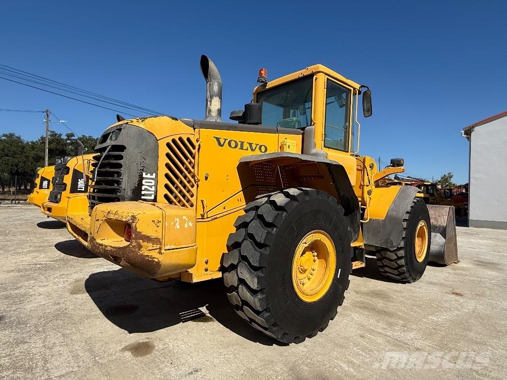 Volvo L 120 E Cargadoras sobre ruedas