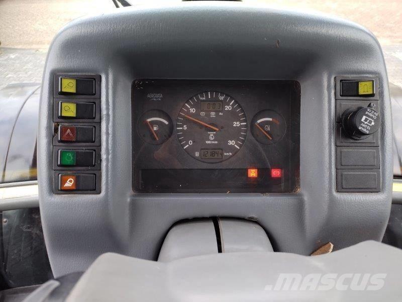 Valtra 6850 Tractores