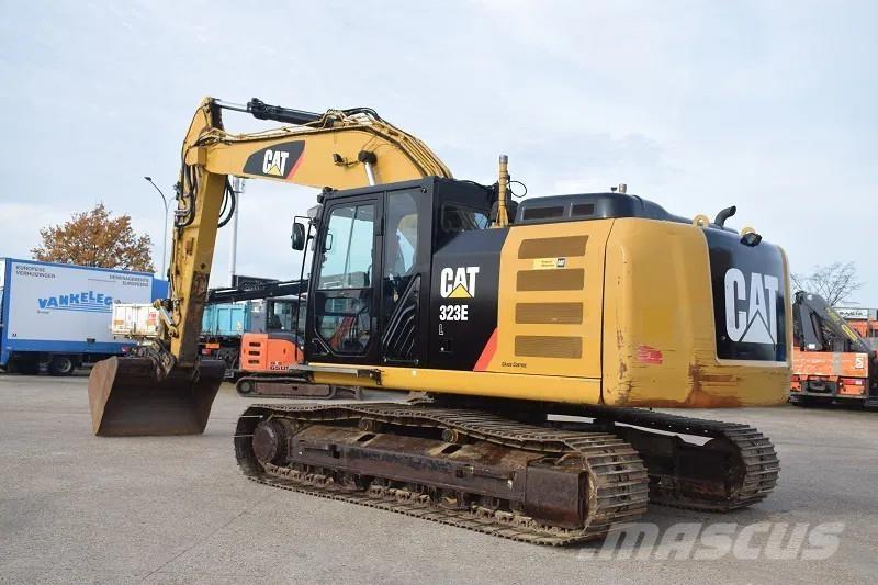 CAT 323E-stock id2 Excavadoras de cadenas