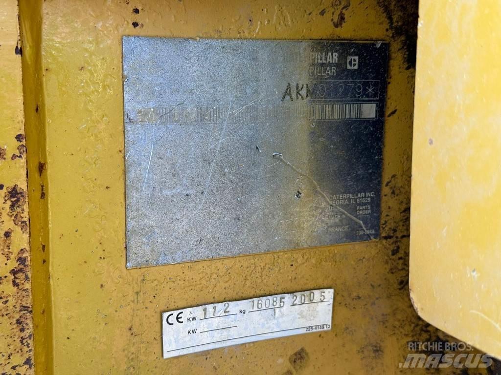 CAT D6N Buldozer sobre oruga