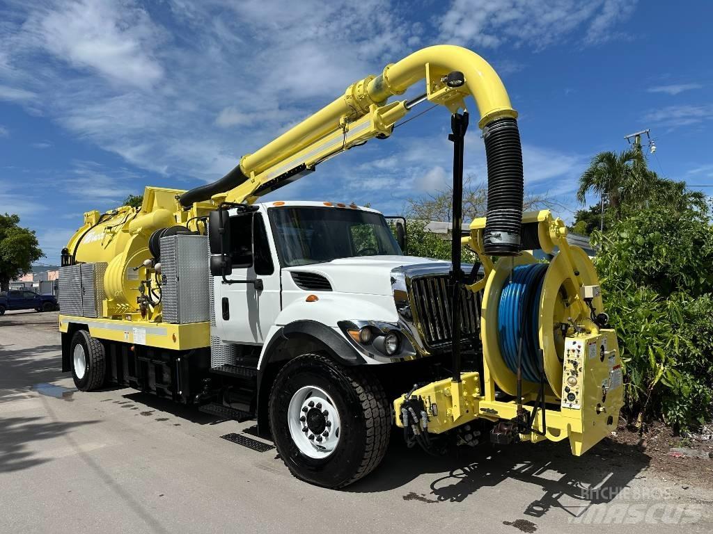 International 7400 Camiones aspiradores/combi