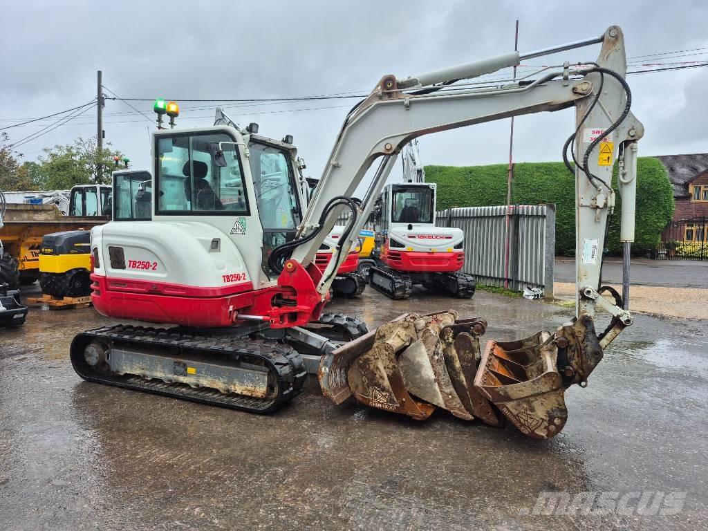 Takeuchi TB 250 Mini excavadoras < 7t