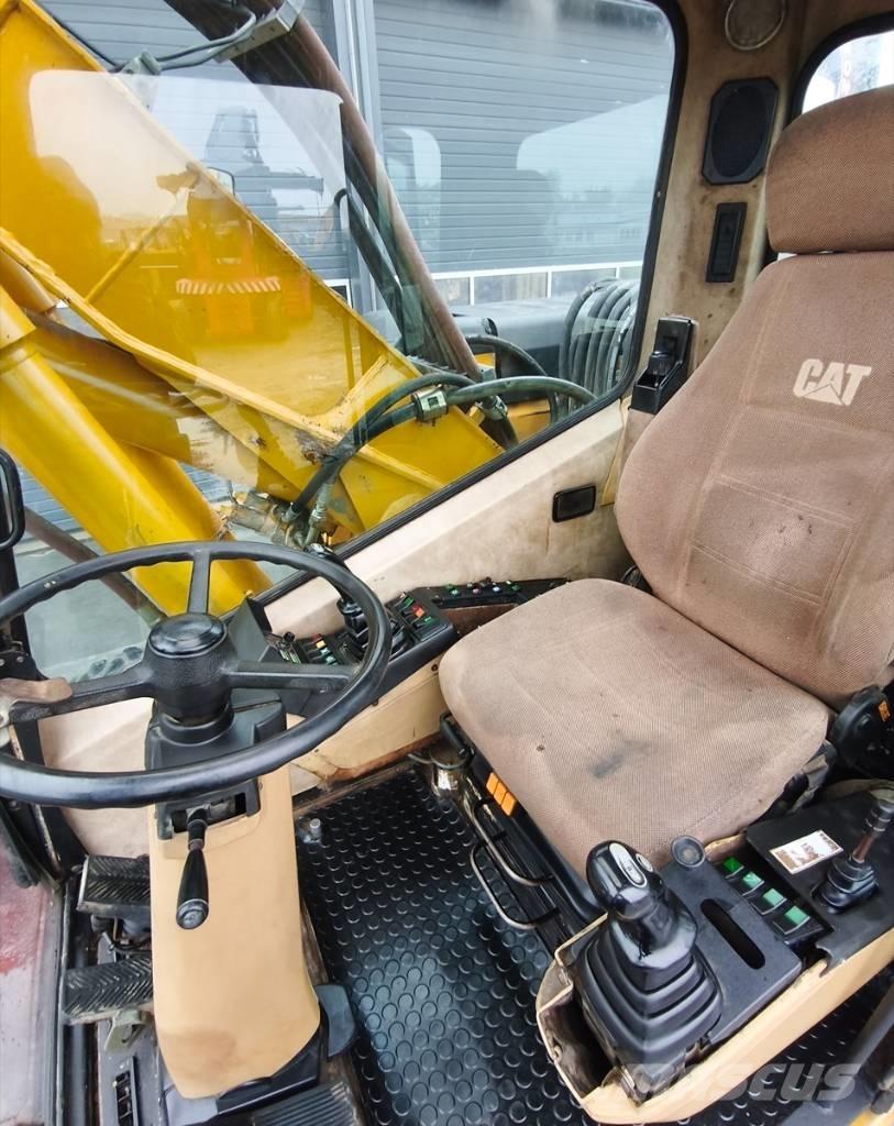 CAT M 315 Excavadoras de ruedas