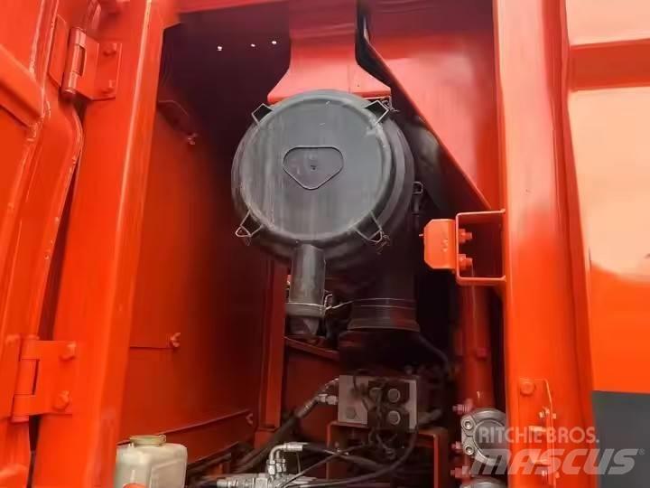 Doosan DX 225 LC Excavadoras de cadenas