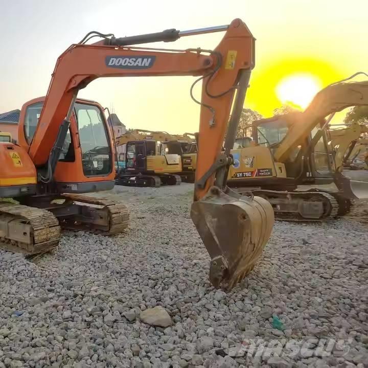 Doosan DX85-9C Excavadoras de cadenas