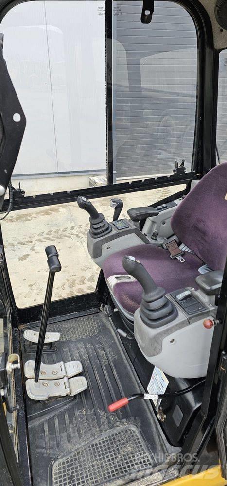CAT 302.2 D Mini excavadoras < 7t