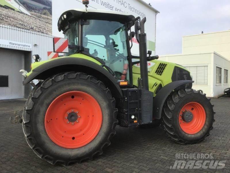 CLAAS AXION 810 Tractores