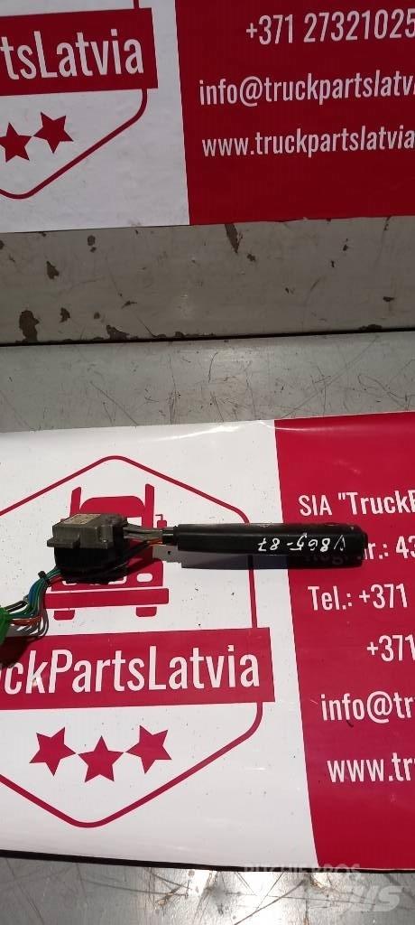 Volvo FH 12.     20553788 Cabinas e interior