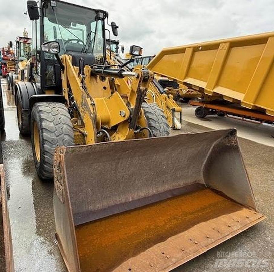 CAT 908M Cargadoras sobre ruedas