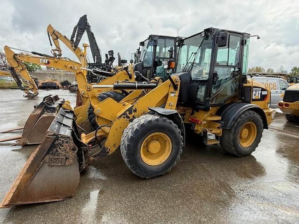CAT 908M Cargadoras sobre ruedas