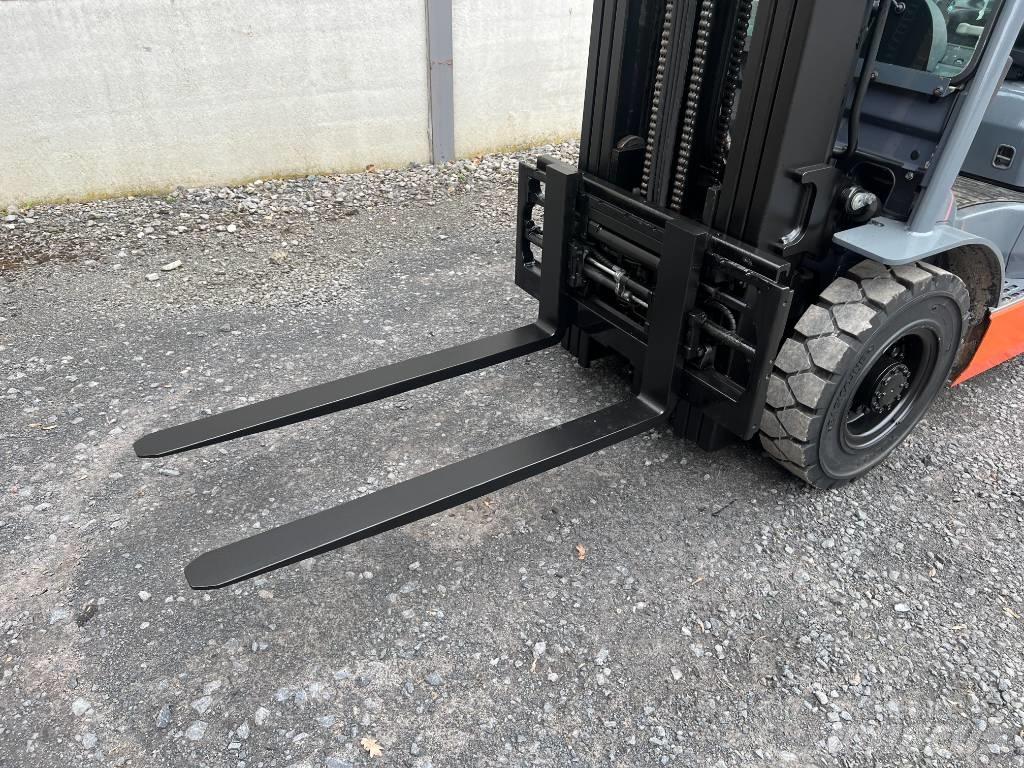 Toyota 02-8 FGF 25 Carretillas LPG