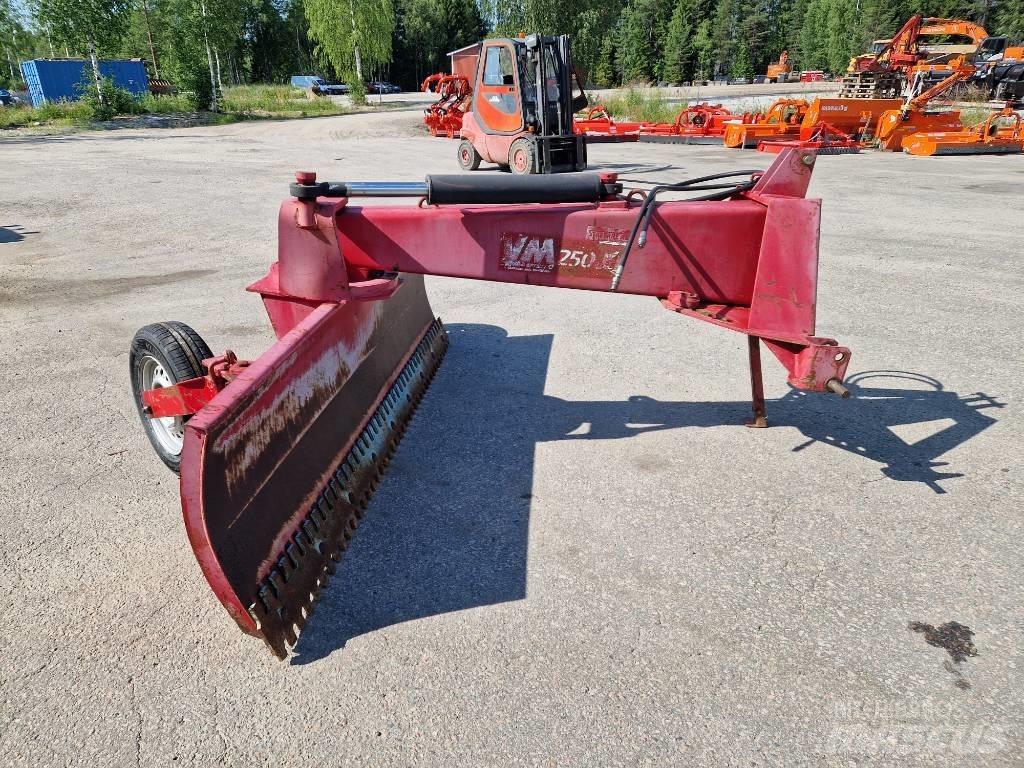 VM 250JH Rastras para caminos
