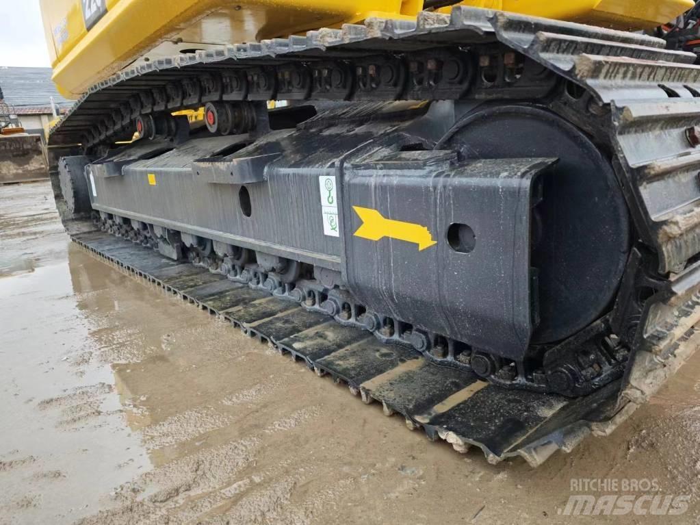 Komatsu PC 220-8 Excavadoras de cadenas
