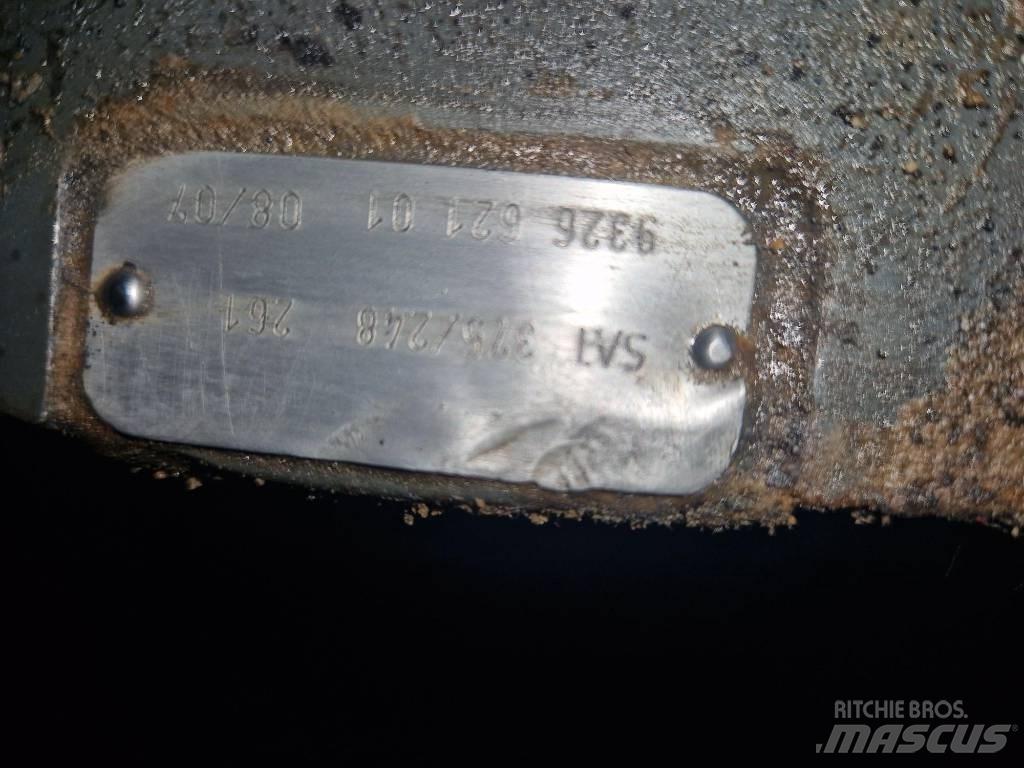 Liebherr R 964 B Chasis y suspención